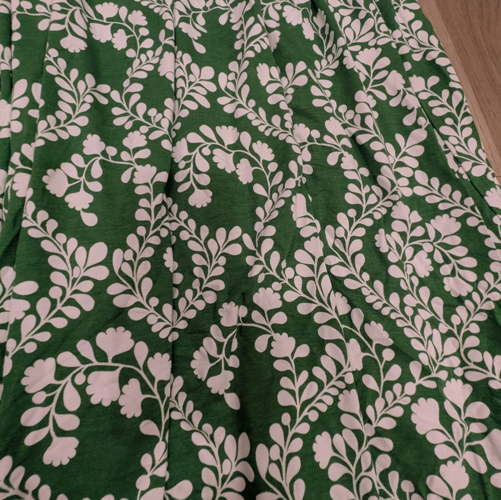 Boden Green and White Floral Midi Dress - Picture 3 of 9